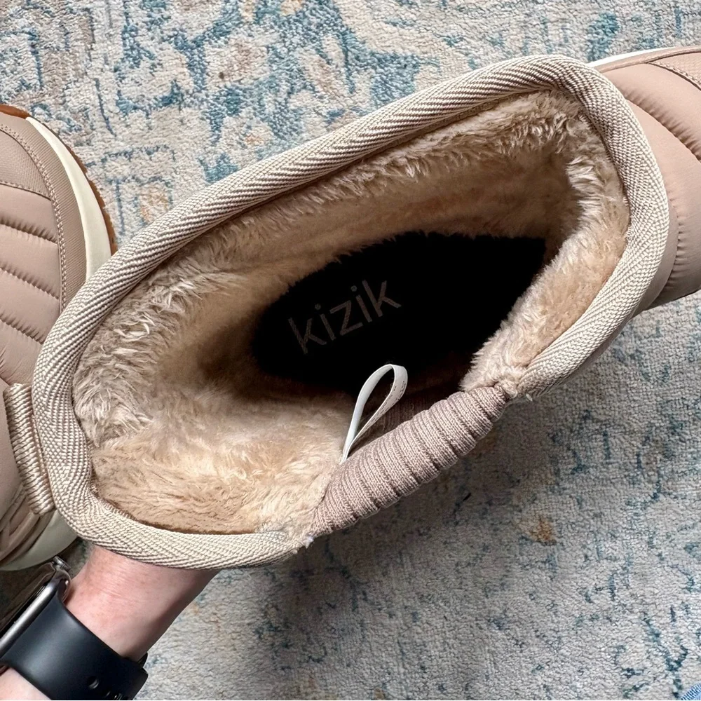 KIZIK Women's Juno Mid Boot in Doeskin Tan Hands Free Shoe Snow Boots Size US 8 - Picture 8 of 12